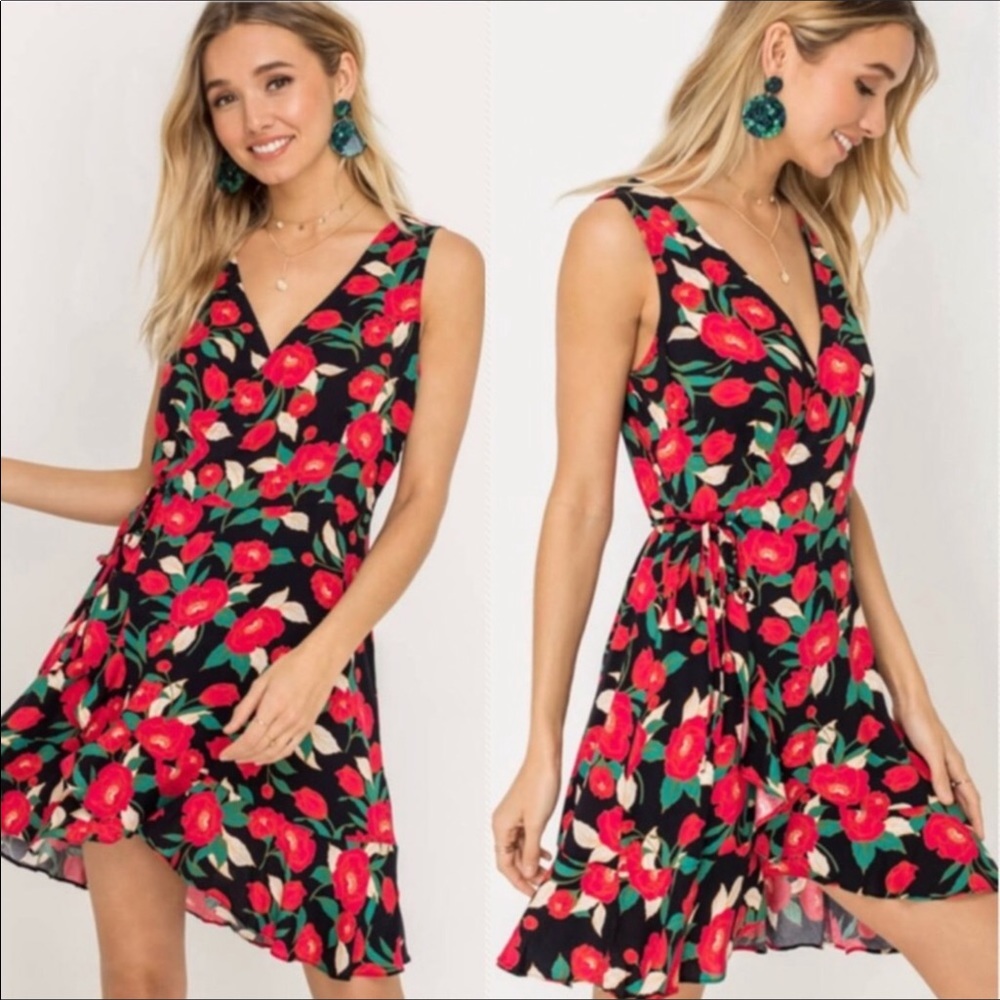 FLORAL WRAP SURPLICE NECKLINE LIGHTWEIGHT SUNDRESS
